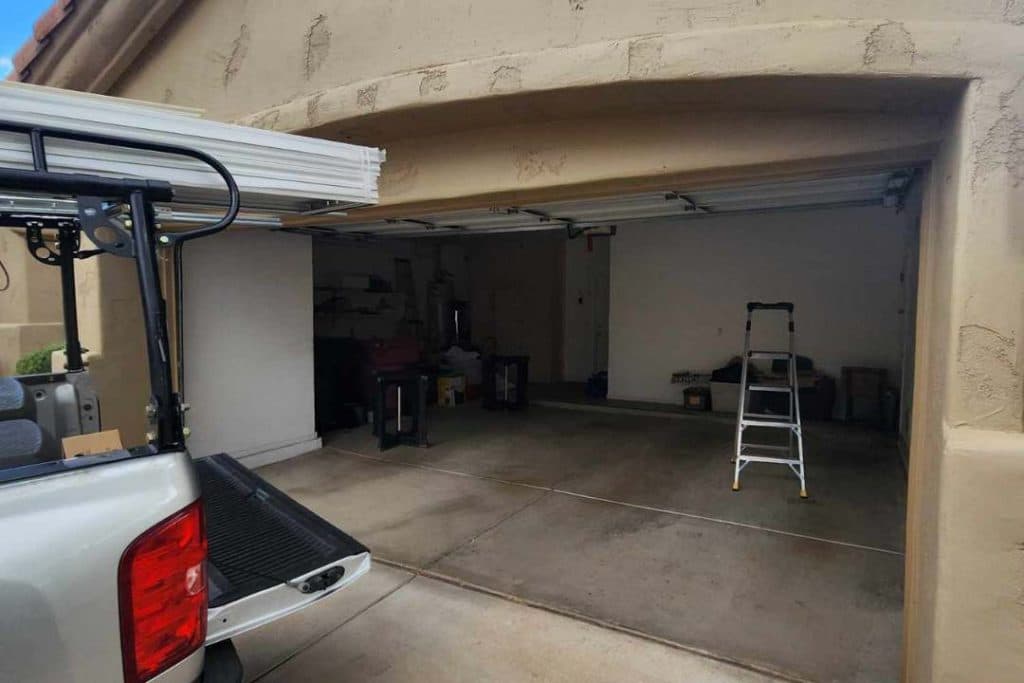 expert garage door repair services near you in Phoenix, Arizona